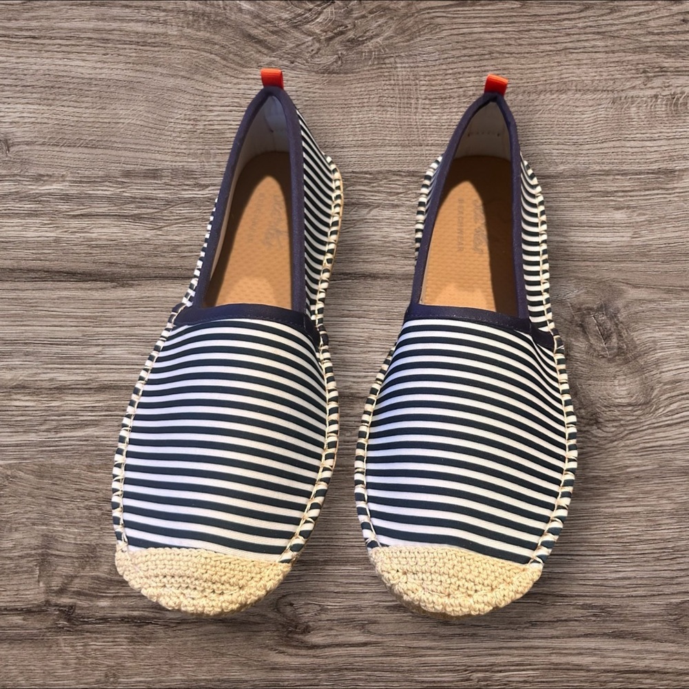Sea Star Beach Wear Women’s Blue White Stripe Flats Shoes Size 8 NWOT